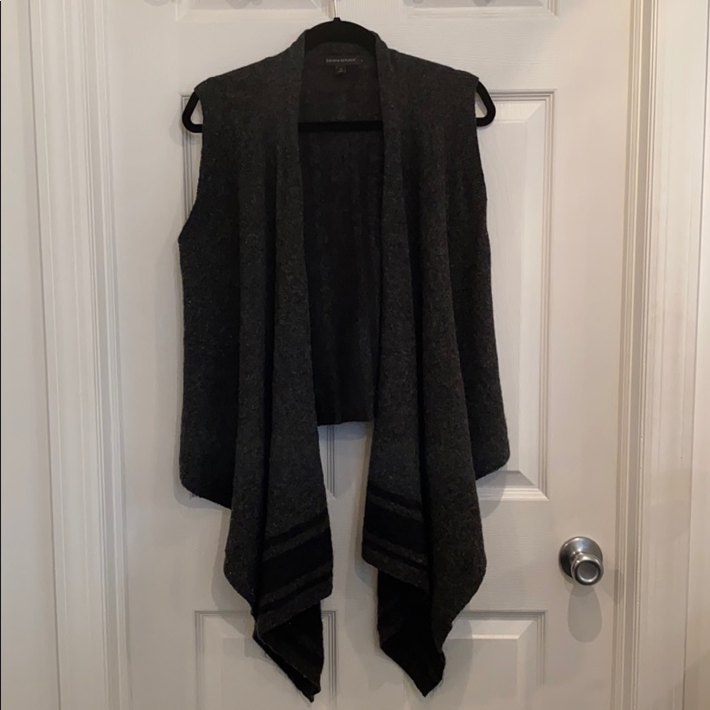 Banana Republic Sleeveless Sweater